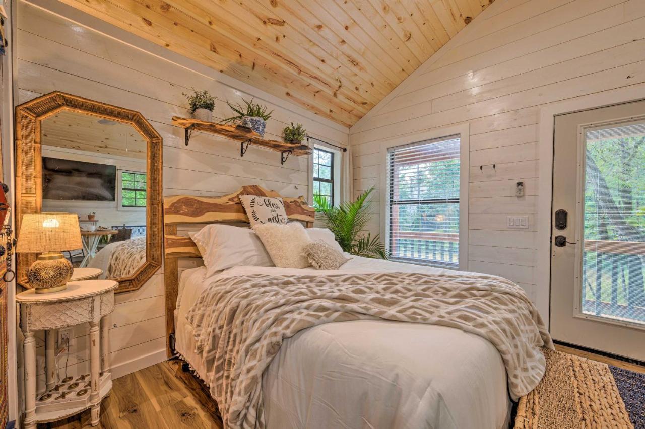 Romantic Broken Bow Cabin With Jacuzzi And Fire Pit! מראה חיצוני תמונה